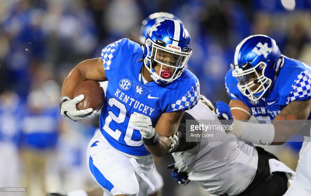 1052653204-1024x1024